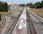 NS train 60U crosses over as it heads westbound